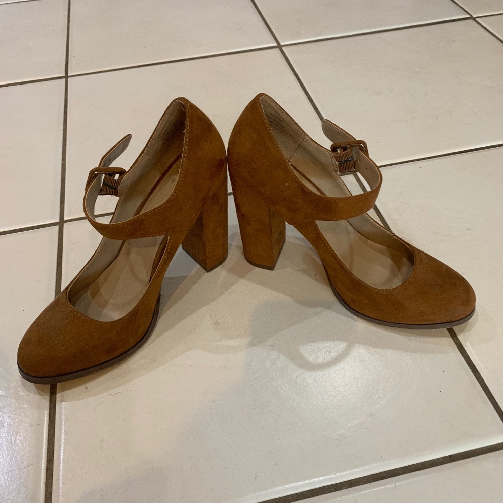 Heeled Shoe